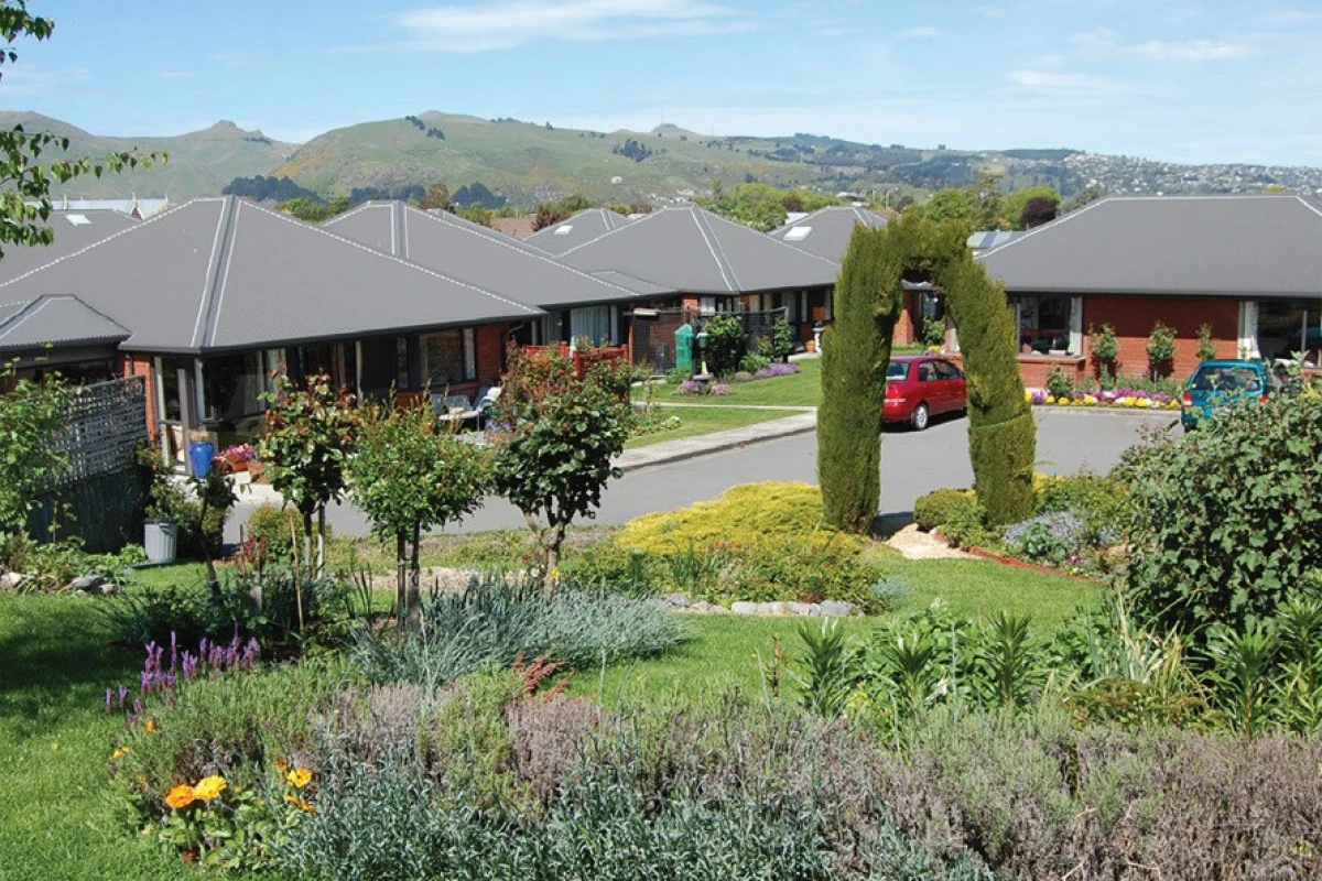 Linrose Village