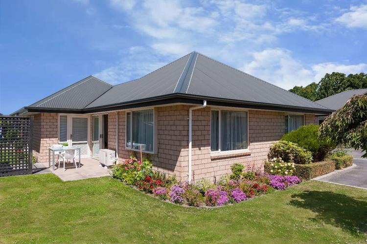 Palm Grove Retirement Village