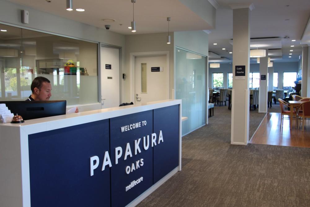 Papakura Oaks
