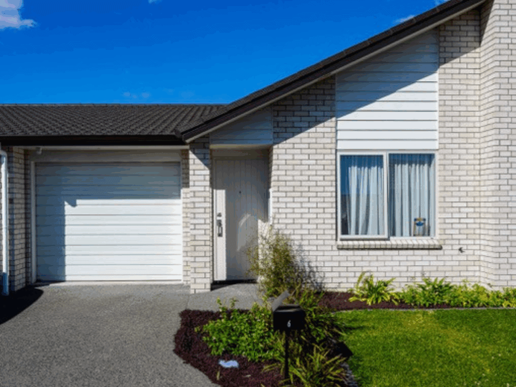 Karaka Pines Regency Park