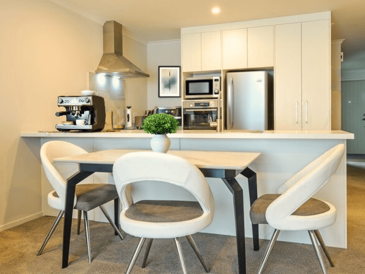 Karaka Pines Regency Park
